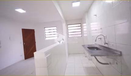 APARTAMENTO À VENDA COM 44 M², COM 1 DORM. AMPLO, COZINHA AMERICANA, COM ELEVADOR NO 2º ANDAR E BOX