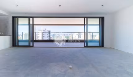 Apartamento tipo para venda com 4 quartos, sendo 4 suítes, 232m²