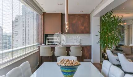 Apartamento tipo para venda com 2 quartos, sendo 2 suítes, 151m²