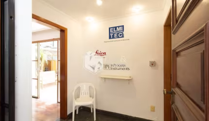 Casa tipo para venda com 4 quartos, sendo 2 suítes, 493m²