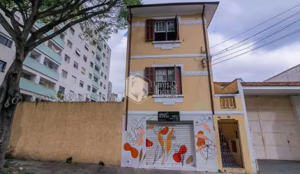 Casa tipo para venda com 4 quartos, 250m²