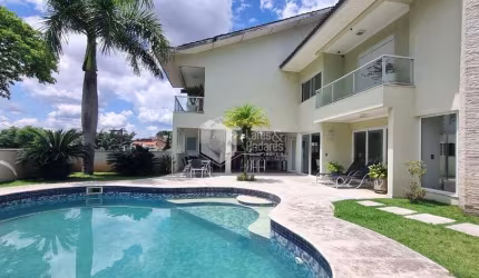 Sobrado para venda com 4 quartos, sendo 4 suítes, 600m²