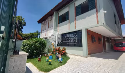 Sobrado para venda com 4 quartos, sendo 1 suíte, 167m²