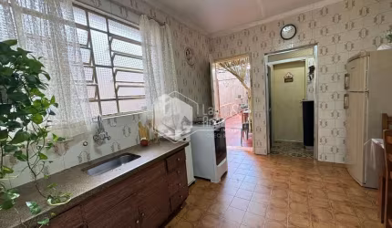 Casa tipo para venda com 2 quartos, 92m²
