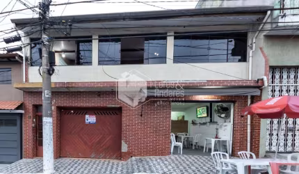 Casa tipo para venda com 4 quartos, sendo 2 suítes, 250m²