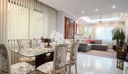 Casa tipo para venda com 4 quartos, sendo 1 suíte, 200m²