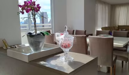 Duplex para venda com 4 quartos, sendo 3 suítes, 315m²
