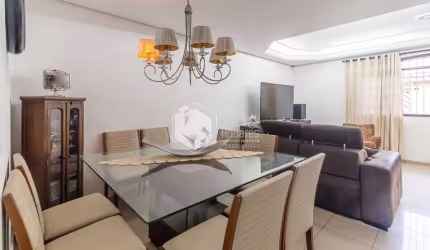 Casa tipo para venda com 4 quartos, sendo 1 suíte, 204m²