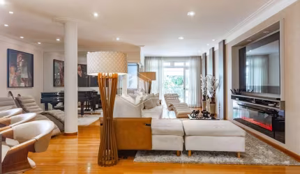 Casa tipo para venda com 5 quartos, sendo 4 suítes, 462m²