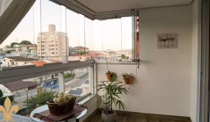 Apartamento com 2 quartos à venda na Praia Comprida, São José , 79 m2 por R$ 660.000
