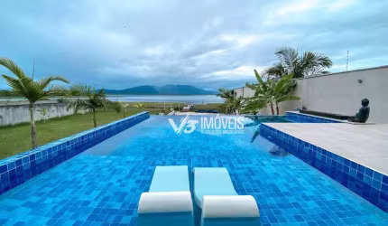 Exclusiva Casa de Frente para a Baía de Guaratuba – Um Refúgio de Luxo e Elegância