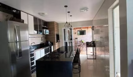Sobrado com 3 dormitórios à venda, 240 m² por R$ 945.000,00 - Umbará - Curitiba/PR