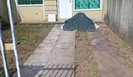 Casa com 2 dormitórios à venda, 60 m² por R$ 150.000 - Cristo Rei - Campo Largo/PR