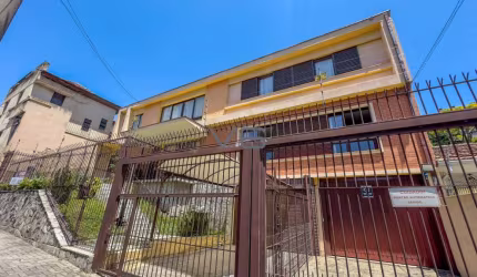 Apartamento Garden com 129m² privativos, 4 quartos, 3 vagas de garagem, no Centro Cívico, Curitiba - PR.