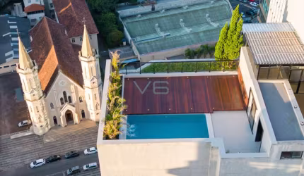 Apartamento Cobertura Triplex, com 4 quartos, 548 m² privativos, 4 vagas de garagem, no Cabral, Curitiba - PR.