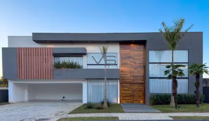 Casa em Condomínio, com 3 suites, 492 m² privativos, 6 vagas de garagem, em Santa Felicidade, Curitiba - PR.
