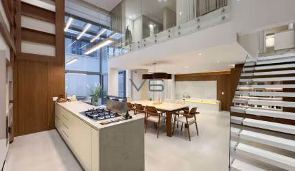 Garden Duplex finamente decorado com 193 m² privativos, 3 suítes, 2 vagas de garagem, no Seminário, Curitiba - PR.