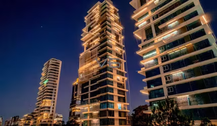 Apartamento mobiliado de Alto Padrão com 4 suítes, 245 m² privativos, 3 vagas de garagem, no Ecoville, Curitiba - PR.