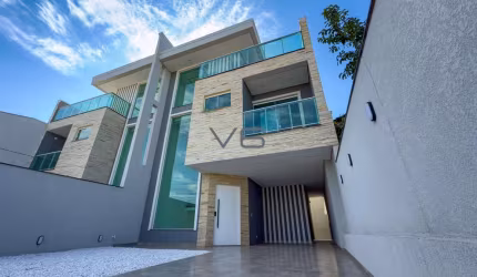 Casa Triplex com 3 quartos sendo 1 suíte, 152 m² privativos, 2 vagas de garagem, no Capela Velha, Araucária - PR.