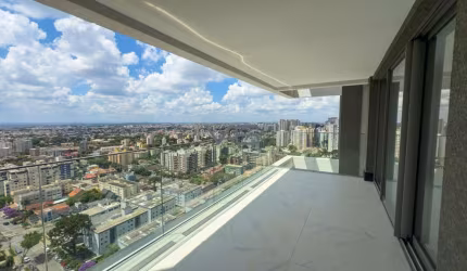 Apartamento Alto Padrão com 3 suítes, 155 m² privativos, 3 vagas de garagem, no Água Verde, Curitiba - PR.