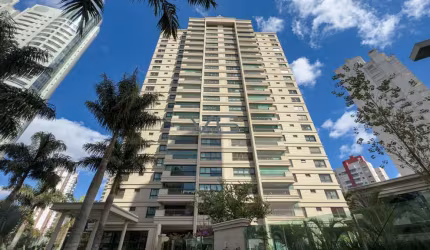 Apartamento com 243 m² Privativos, 3 suítes, no Campo Comprido, Curitiba-PR