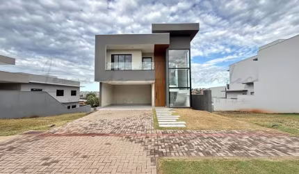 Sobrado à venda no condomínio Aranguá - Parque Tauá Londrina