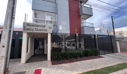 Apartamento com 02 Dormitórios sendo 01 Suíte e Sacada no Residencial Dalcy Queiroz