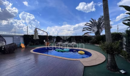 Sobrado com 03 Suites sendo 01 Suite Master e Área Gourmet com Piscina no Jardim Panorama