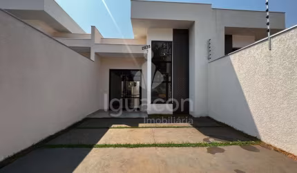 Casa com 02 Dormitórios sendo 01 Suíte e Espaço Gourmet com Churrasqueira no Jardim Duarte