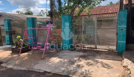 Casa com 03 Dormitórios e Móveis Planejados no Jardim Belvedere