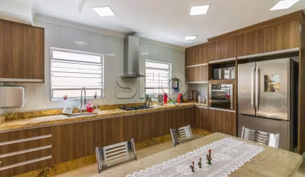 Casa com 3 quartos à venda na Rua Antônio Portugal, 19, Vila Albertina, São Paulo por R$ 850.000