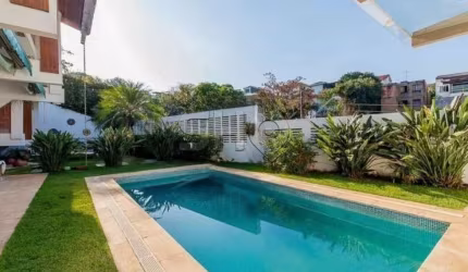 Casa com 3 quartos à venda na Rua Varginha, 243, Sumaré, São Paulo por R$ 3.480.000