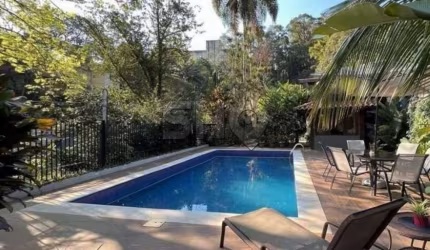 Casa em condomínio fechado com 4 quartos para alugar na Rua das Laranjeiras, 146, Chácara dos Lagos, Carapicuíba por R$ 20.000
