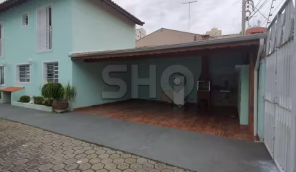Casa em condomínio fechado com 3 quartos à venda na Rua Dom Sebastião do Rego, 434, Vila Gumercindo, São Paulo por R$ 820.000