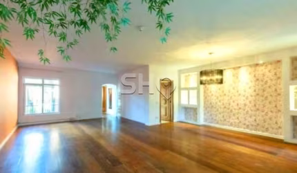 Casa com 3 quartos à venda na Avenida Jurema, 1026, Moema, São Paulo por R$ 1.599.000