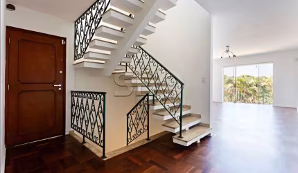 Casa com 3 quartos à venda na Epeira, 96, Vila Madalena, São Paulo por R$ 2.300.000