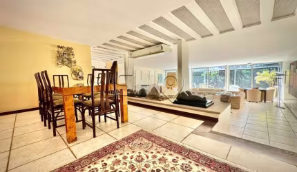 Casa com 4 quartos à venda na Rua Guaonés, 218, Jardim Guedala, São Paulo por R$ 7.800.000