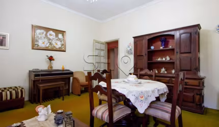 Casa com 3 quartos à venda na Rua Zequinha de Abreu, 24, Pacaembu, São Paulo por R$ 1.800.000
