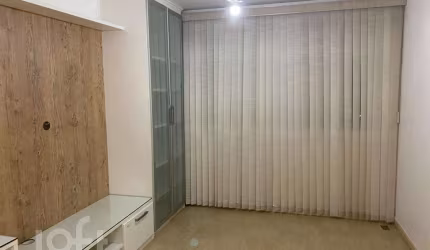 Apartamento com 2 quartos à venda na Avenida Aratãs, 888, Moema, São Paulo por R$ 750.000