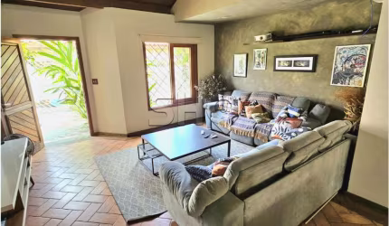 Casa com 4 quartos à venda na Avenida Itacira, 2689, Planalto Paulista, São Paulo por R$ 3.250.000