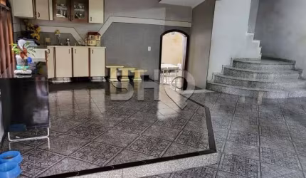 Casa com 5 quartos à venda na Rua Samurais, 378, Vila Maria Alta, São Paulo por R$ 1.595.000
