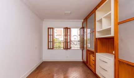 Casa com 3 quartos à venda na Praça Cláudio Galeno, 188, Água Branca, São Paulo por R$ 2.500.000