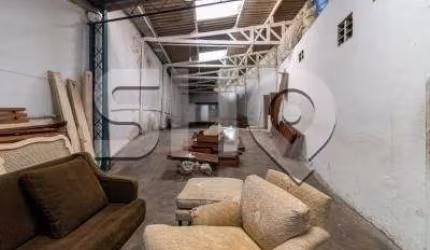 Prédio à venda na Rua Frederico Abranches, 89, Vila Buarque, São Paulo por R$ 4.000.000