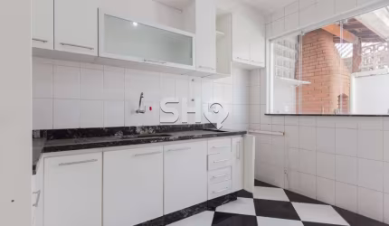 Casa em condomínio fechado com 2 quartos à venda na Rua Félix Della Rosa, 176, Vila Anglo Brasileira, São Paulo por R$ 760.000