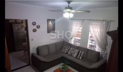 Casa com 2 quartos à venda na Carlos Montuori, 22, Vila Paulicéia, São Paulo por R$ 640.000