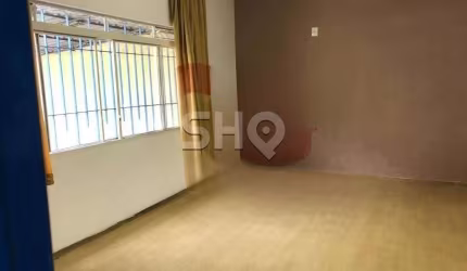Casa com 3 quartos para alugar na Rua Mário Eloy, 218, Jardim Carlu, São Paulo por R$ 4.000