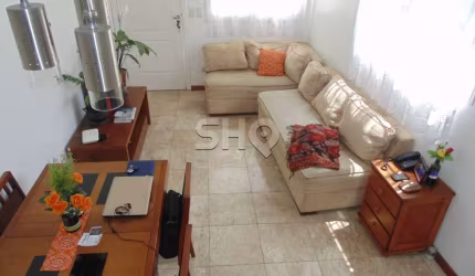 Casa em condomínio fechado com 2 quartos para alugar na Rua Félix Della Rosa, 176, Vila Anglo Brasileira, São Paulo por R$ 4.500