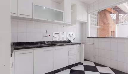 Casa em condomínio fechado com 2 quartos para alugar na Rua Félix Della Rosa, 176, Vila Anglo Brasileira, São Paulo por R$ 4.000