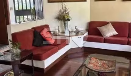 Casa com 3 quartos à venda na Itajaçu, 42, Pacaembu, São Paulo por R$ 3.100.000