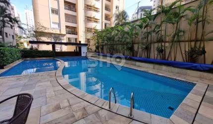 Apartamento com 3 quartos à venda na Avenida Ibijaú, 45, Moema, São Paulo por R$ 1.800.000